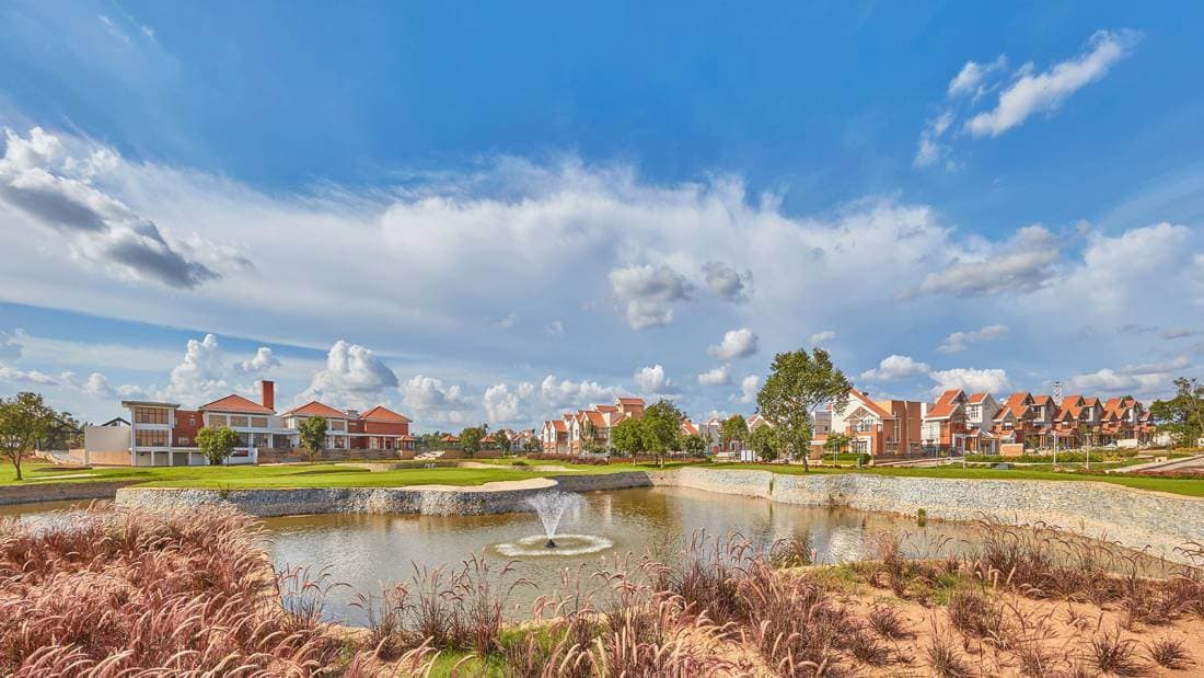 Prestige Augusta Golf Village exterior